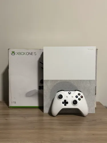 Xbox One s 1tb + jogos 