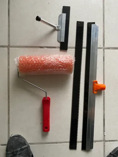 Rodo Dentado + Rolo Fura bolhas para Autonivelante