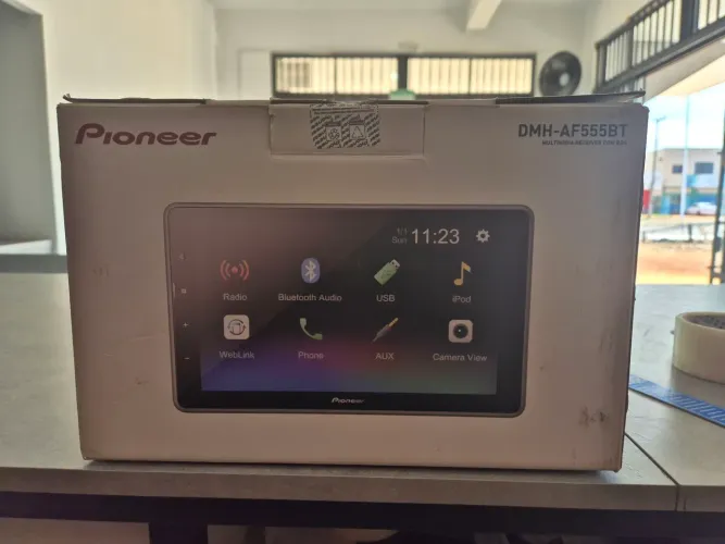 Pioneer DMH-AF555BT 9 POL FLUTUANTE