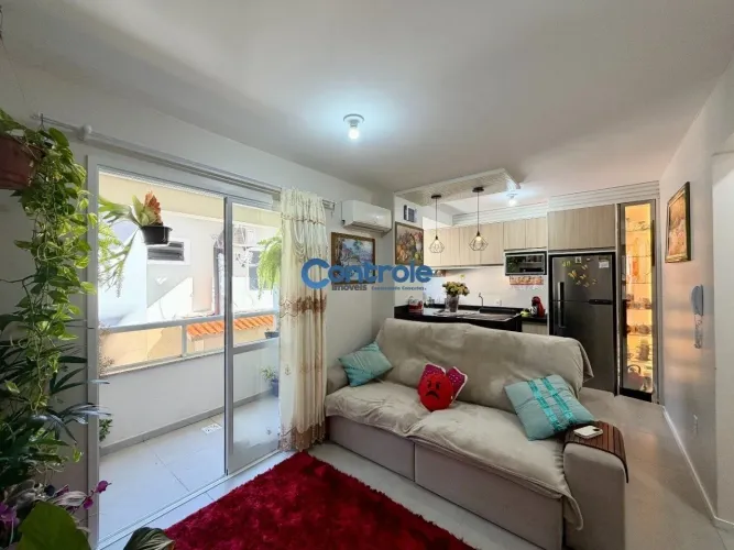 Apartamento com 02 dormitórios no Centro, Palhoça/SC!