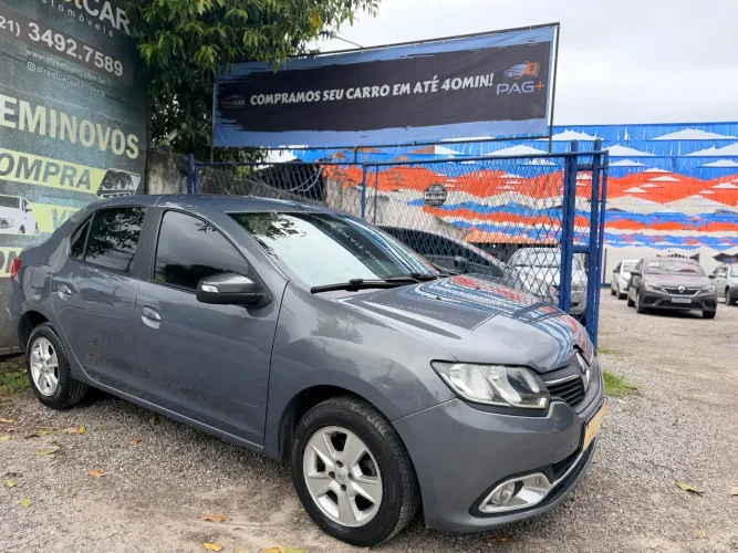 Renault Logan Dynamique Hi-flex 1.6 8V 4P 2015