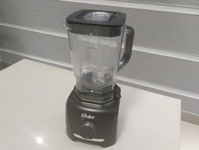 Liquidificador Oster 1400W Full - Jarra 3,2L / 15 Velocidades (Perfeito Estado)