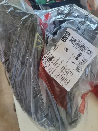 Bota de microfibra 42