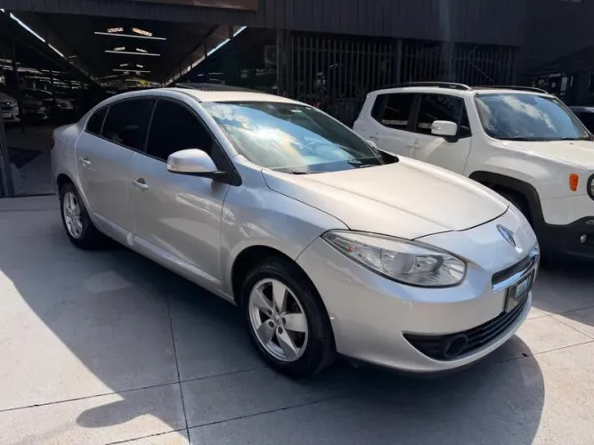 Renault Fluence Sed. Dynamique 2.0 16V Flex Aut. 2011