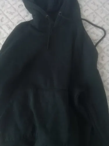 Moletom Preto com Bolso e Capuz