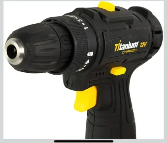 Titanium Parafusadeira A Bateria CARBON 12V Sem Fio com Carregador Bivolt com Maleta
