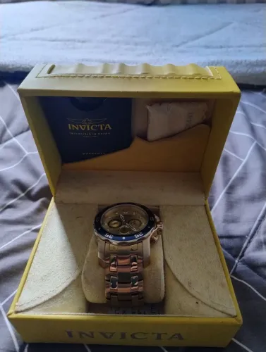 Vende se relógio Invicta pro driver