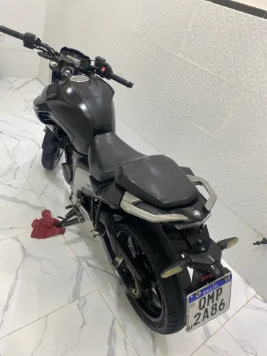 Vendo fazer 250  a mas nova do mercado 