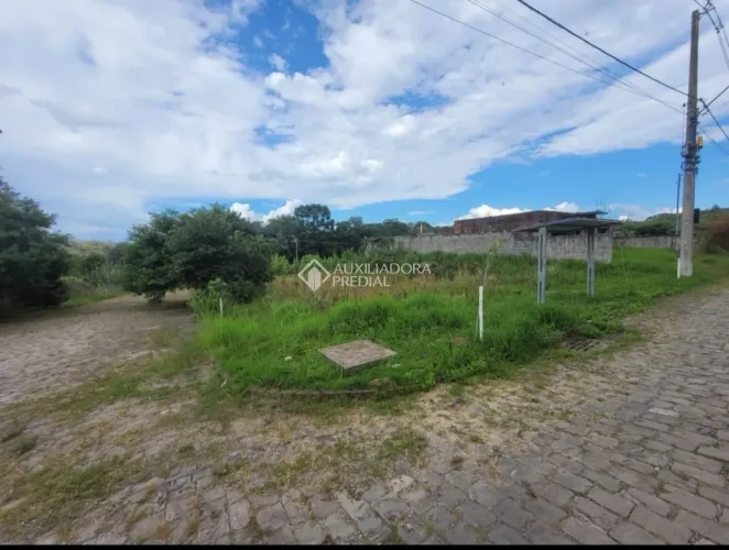 Terreno de esquina com 308m² (14x22) no Loteamento Santa Beatriz bairro São Luiz
