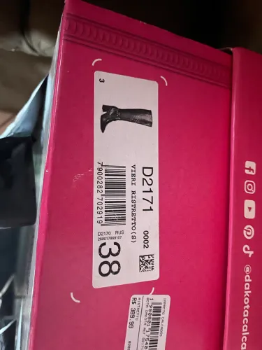 Bota feminina n 38, nova dakota