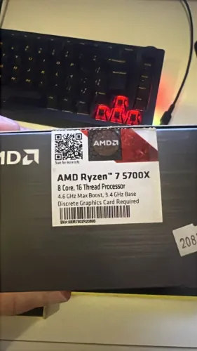 Processador AMD Ryzen 7 5700X 3.4GHz (4.6GHz Turbo), 8-Cores 16-Threads, AM4, Sem Cooler,