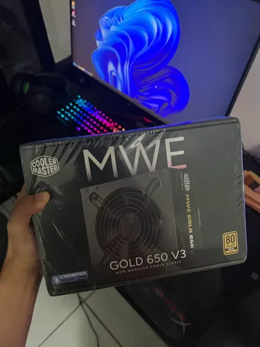Fonte Cooler Master 650W