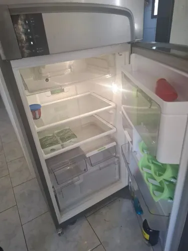 GELADEIRA INOX SEMI NOVA !!