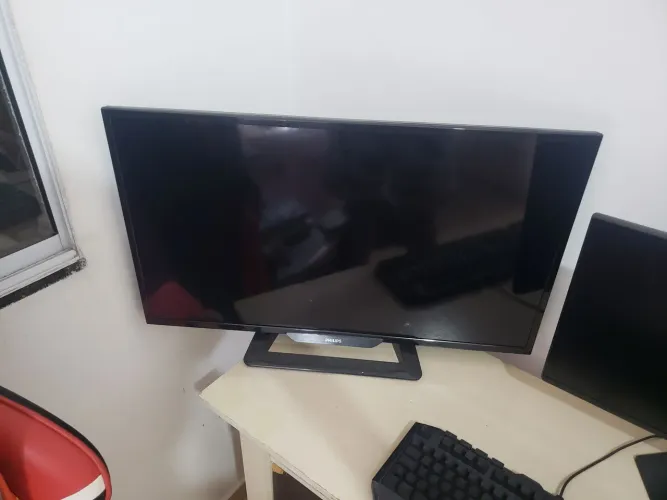 TV LED 32" Philips Slim HD (Modelo 32PHG4900/78)