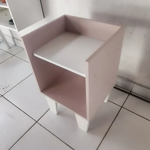 Mesa de cabeceira