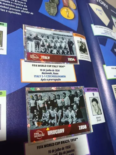 Álbum da copa com mais 80 figurinhas 
