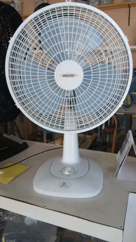 Vende-se ventilador de 30 cm