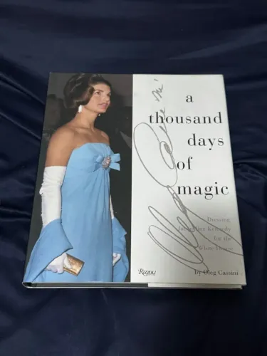 Livro A Thousand Days of Magic - Oleg Cassini (Jackie Kennedy / Rizzoli / Moda)