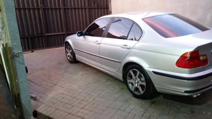 BMW 323I 2.5 24V 2000
