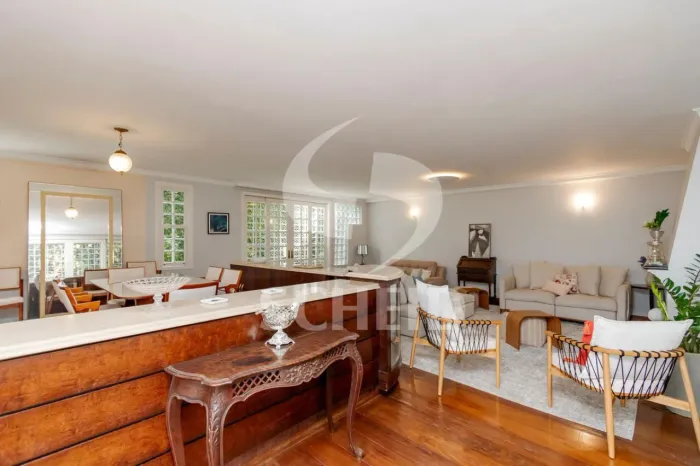 Casa de alto padrão com 4 suítes no Jardim dos Estados