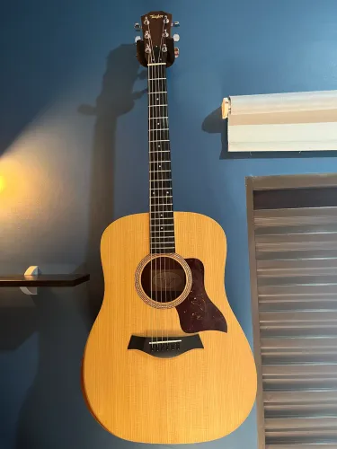 Violão Taylor Academy 10e