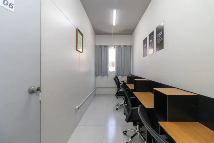 Loja em galeria na Avenida dos Jequitibás, 101 - Loja 6 24 m²