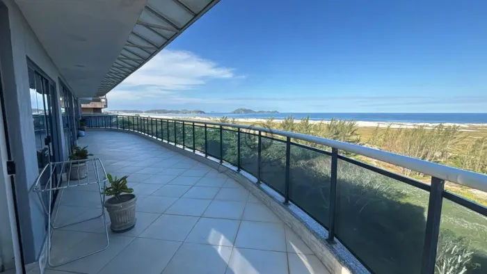 Apartamento com 4 dormitórios para alugar, 220 m² por R$ 8.000,01/mês - Braga - Cabo Frio/