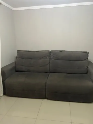Sofá retrátil reclinável