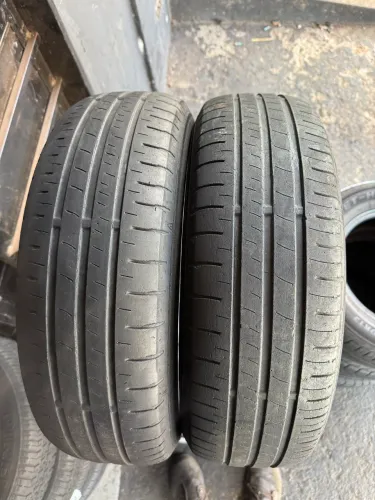 Par de Pneus Dunlop Aro 13 175/70R13 82T Sp Touring R1, 65% vida útil