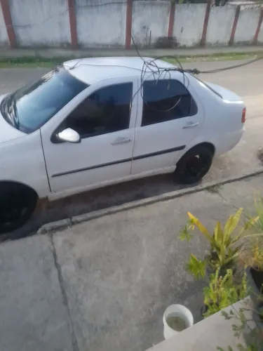 Fiat Siena HLX 1.8 MPI Flex 8V 4P 2006