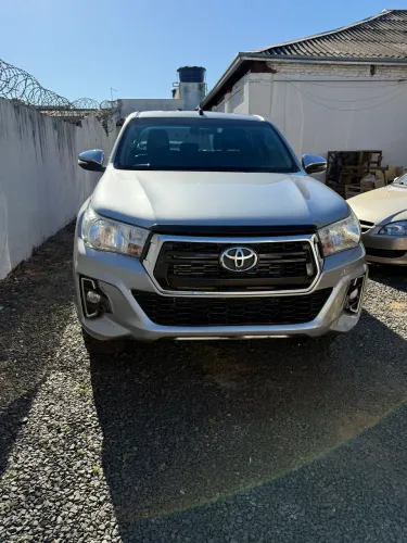 Toyota Hilux CD SR 4X4 2.8 TDI Diesel Aut. 2020