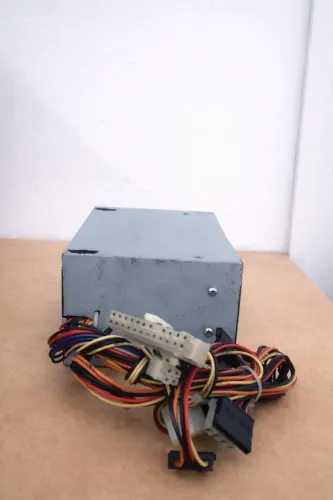 FONTE ATX MOD.FX350 D4 V6 24PINOS USADA
