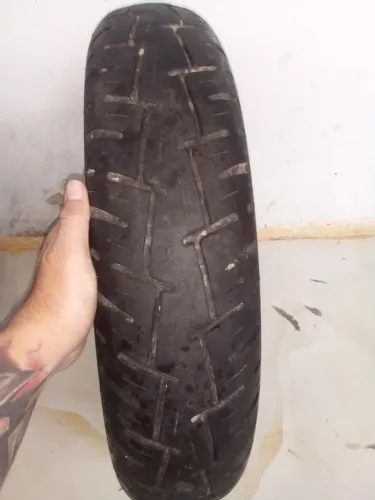 Vendo ou troco pneu e roda 700$