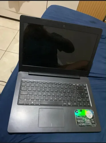 NOTEBOOK COM DEFEITO