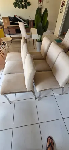 Vendo 6 cadeiras de mesa de Jantar