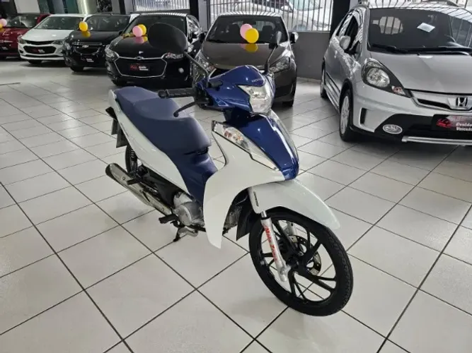 HONDA BIZ 125 pego carro de maior valor