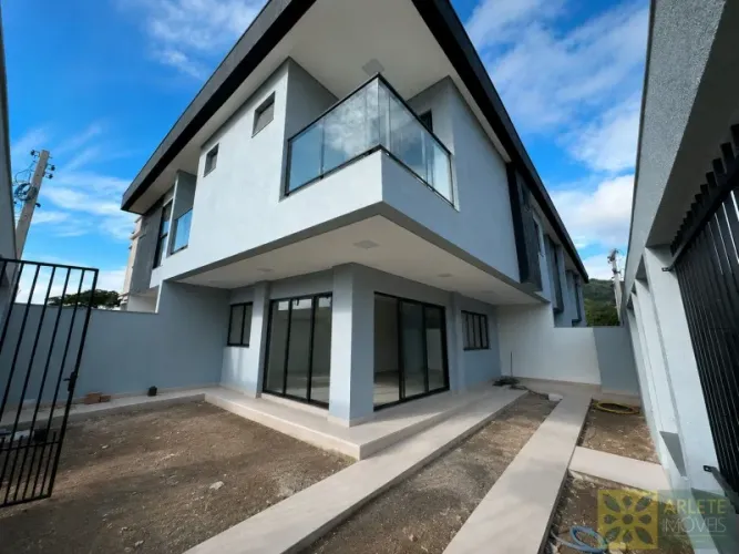 Sobrado - Porto Belo SC