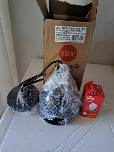Kit iluminação (pendente, arandela e 2 lâmpadas G9)padas )