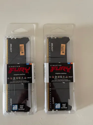 Memória Ram Kingston Fury Beast Rgb Ddr4 32gb 3200mt/s Cl16 Ram