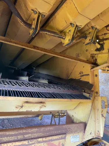 Colheitadeira New Holland 8040
