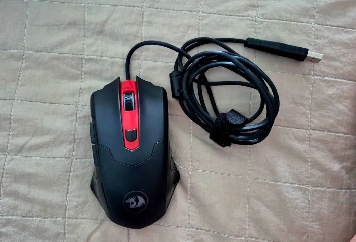 Mouse Gamer Redragon Pegasus M705 ótico usado