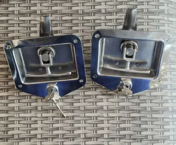 2 Peças Fecho Fechadura Trava Alça Inox P/ Baú, Furgão, Maleiro, Caixa De Ferramentas