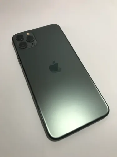 iPhone 11 ProMax Verde 64GB ótimo estado!