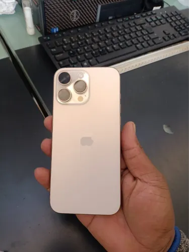 iPhone 16 Pro Max - 256 GB | Desert Titanium Vendo iPhone 16 Pro Max 256 GB