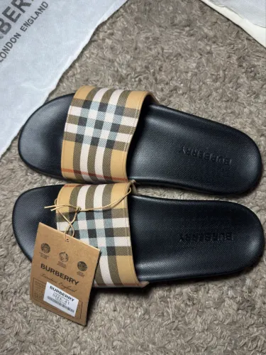 Chinelo Slide Burberry Masculino