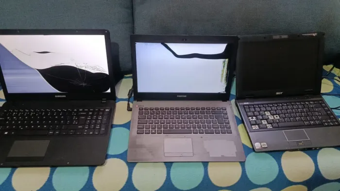 Lote 3 Notebook com Defeito Tela Quebrada - Sucata Peças