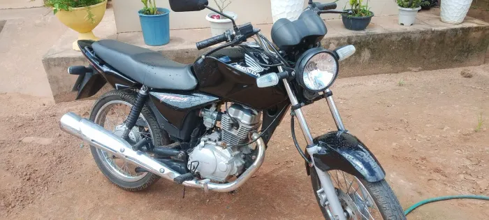 Vendo Titan 150 es