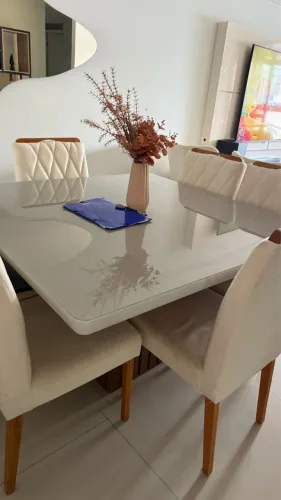 Mesa de Jantar com 6 Cadeiras - Tampo de Vidro e Base Ripada