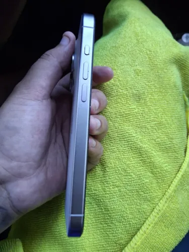 iPhone 15 pro 128 gb
