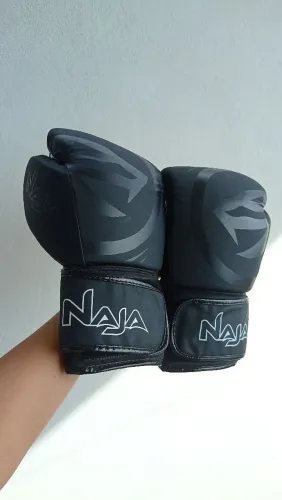 Luva Muay Thai e box naja tamanho 12oz usado 5 vezes